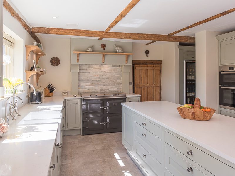 farmhouse kitchen with range cooker